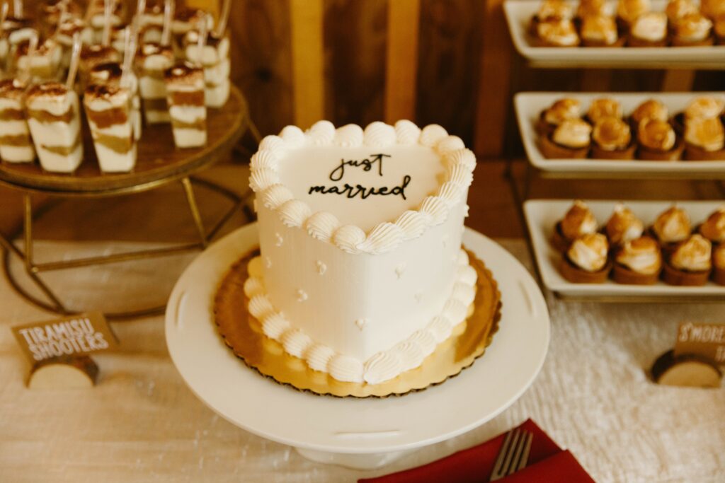 Desert-inspired wedding cake design at The Paseo Arizona