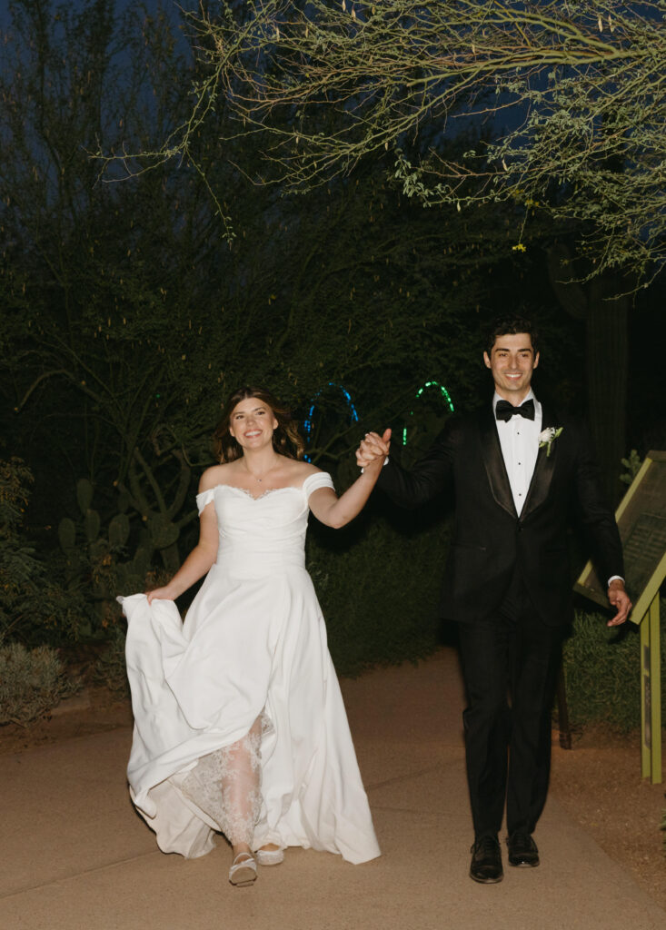 Outdoor wedding reception at Desert Botanical Garden in Phoenix, Arizona