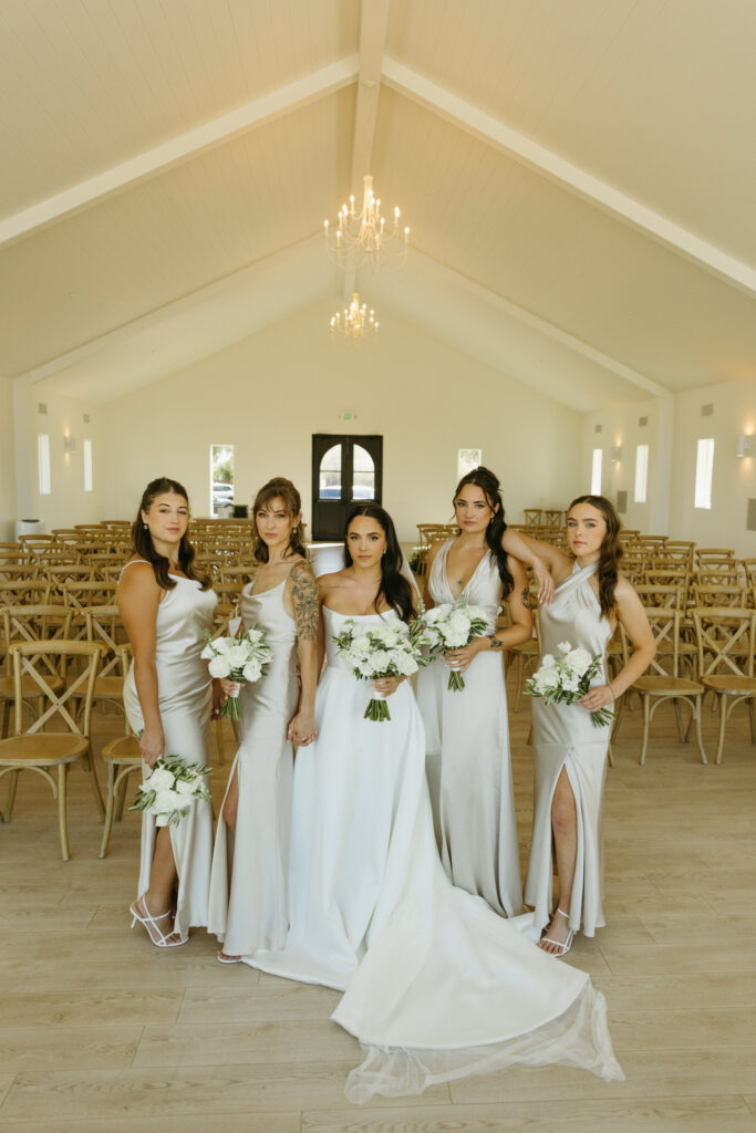 bridesmaids photos