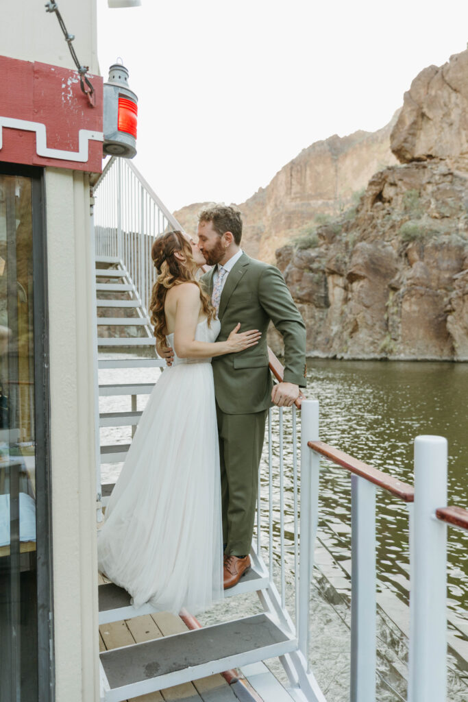 dolly steamboat wedding canyon lake arizona