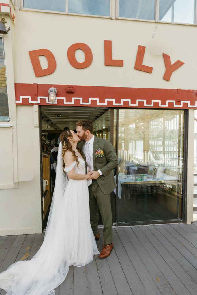 dolly steamboat wedding canyon lake arizona