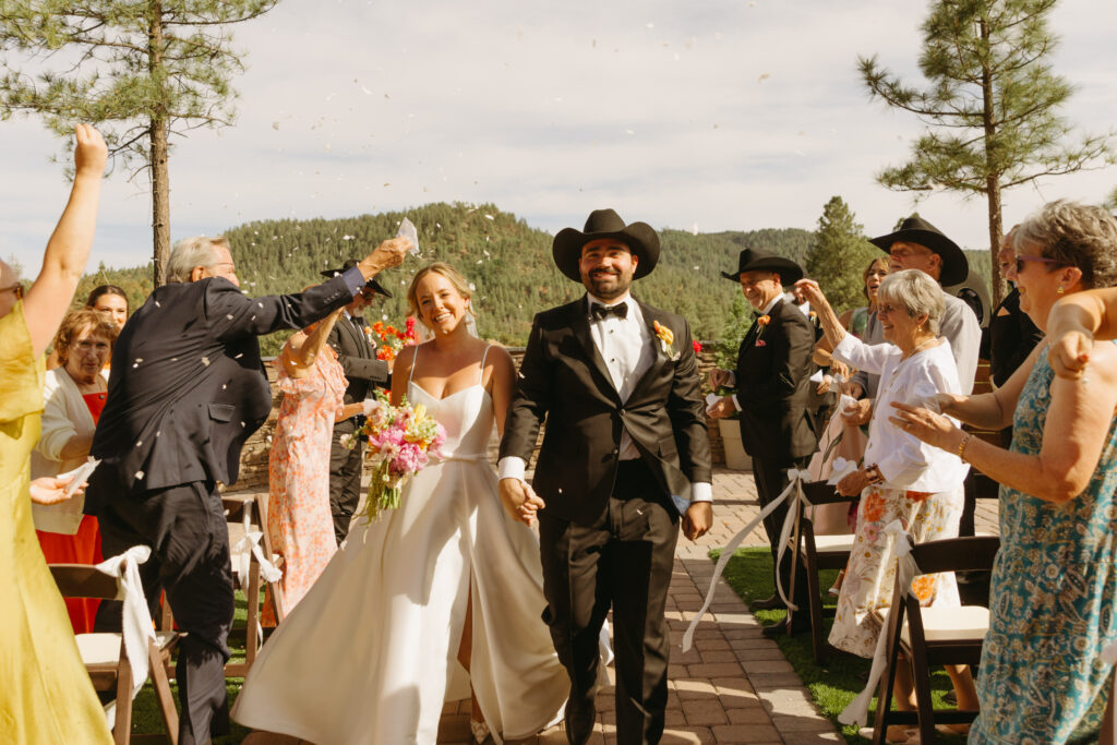 Arizona forest wedding ceremony at Cabins on Strawberry Hill