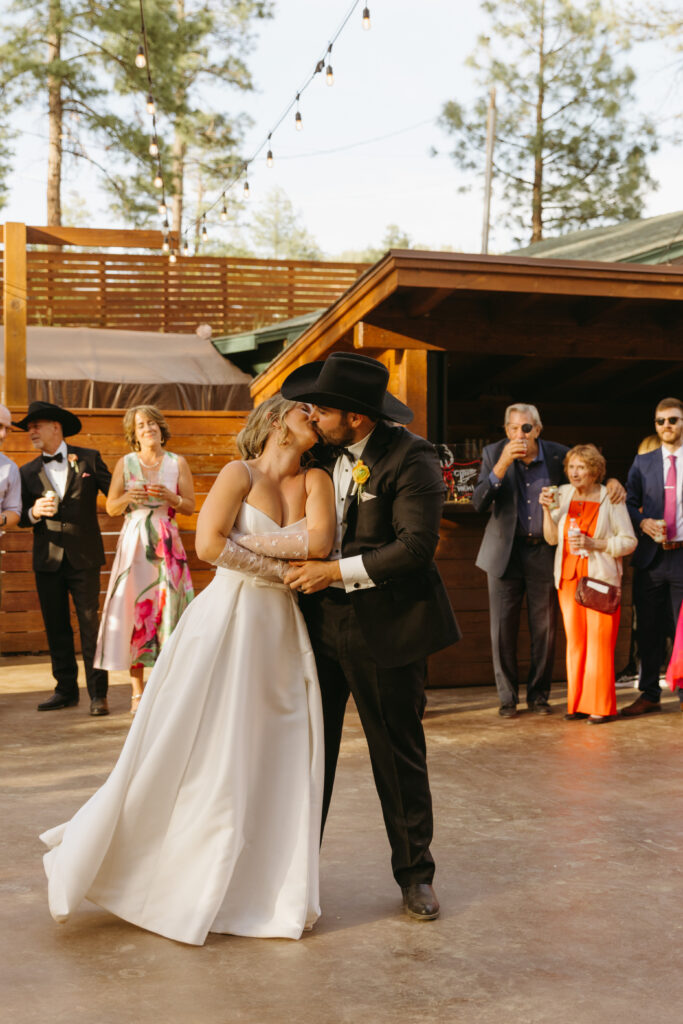 Intimate forest wedding reception in Arizona mountains