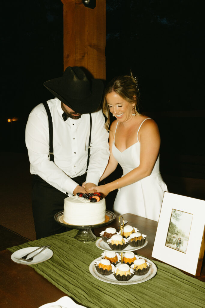 Intimate forest wedding reception in Arizona mountains
