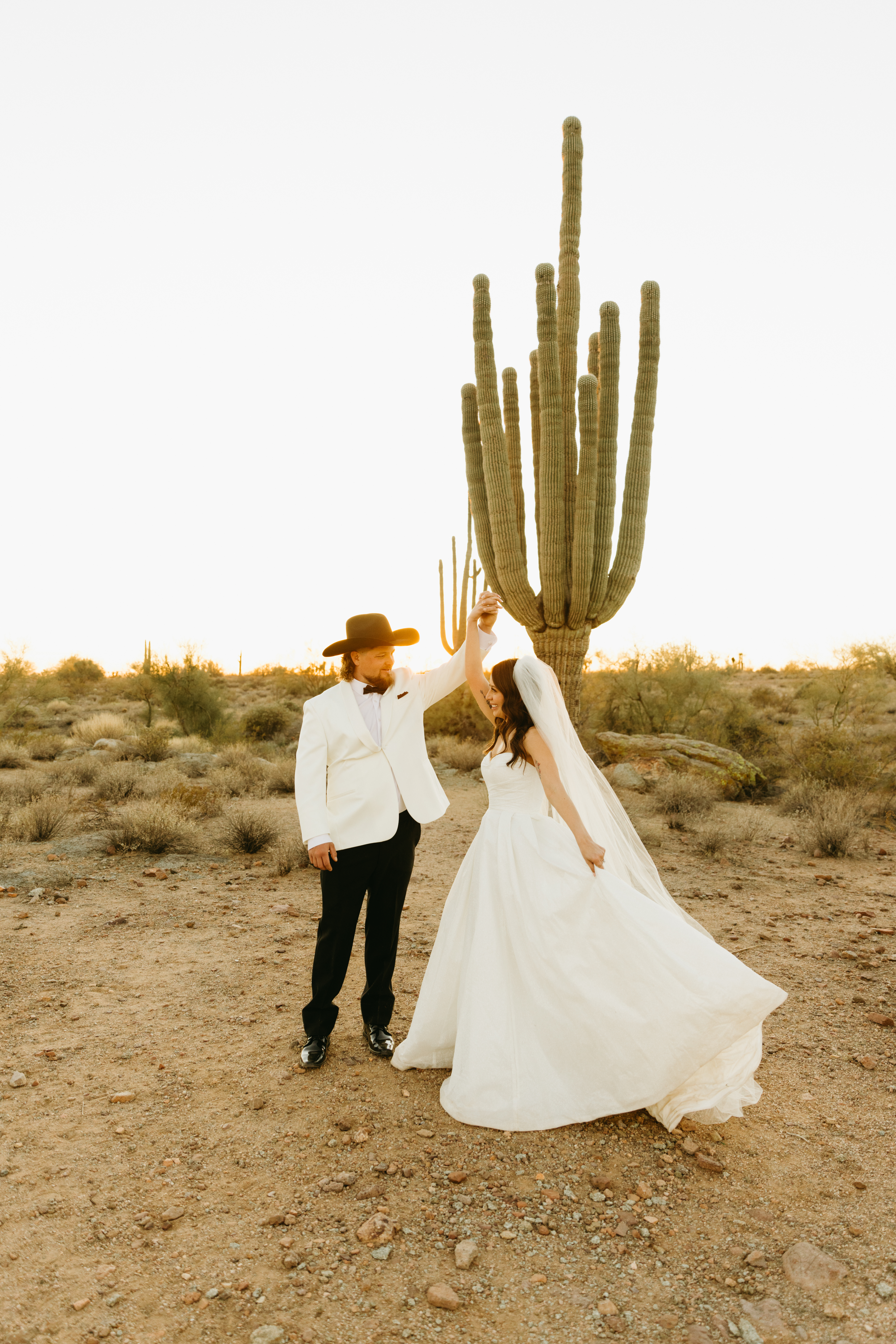 Romantic portraits at The Paseo during a winter wedding in Arizona