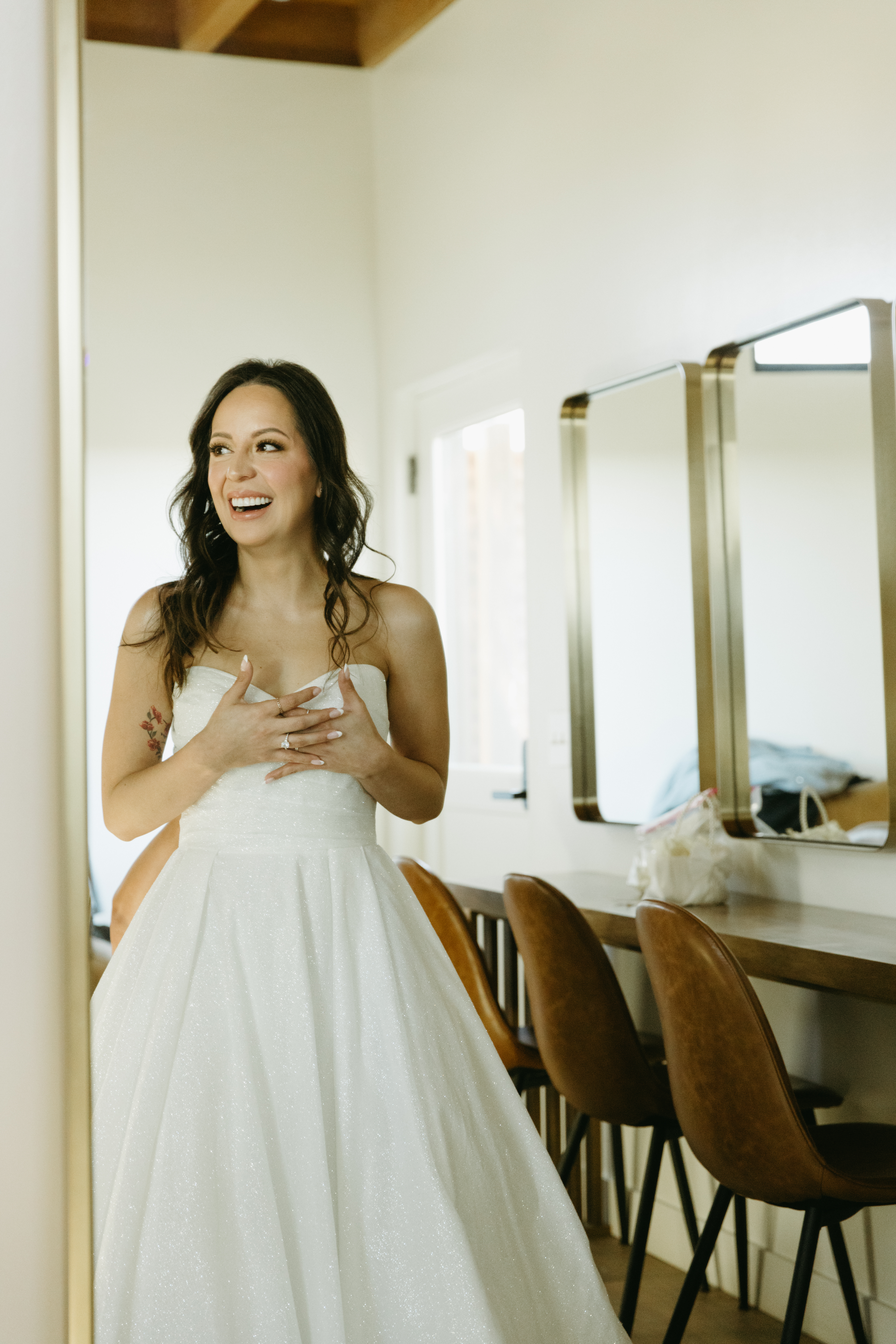 bride getting ready for her wedding in arizona