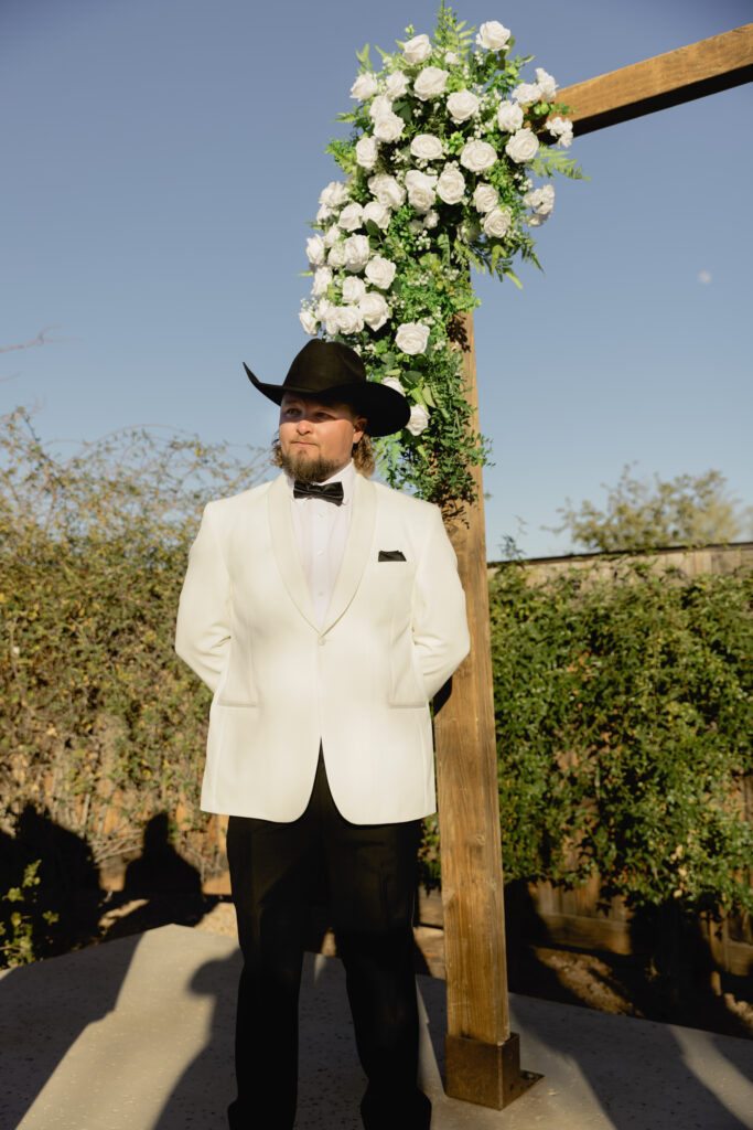 Outdoor wedding ceremony at The Paseo overlooking the Superstition Mountains