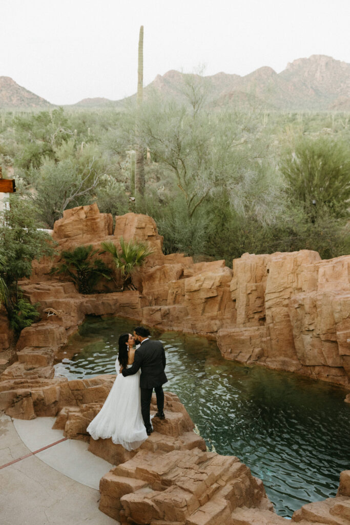 Modern desert architecture at JTH Tucson wedding venue