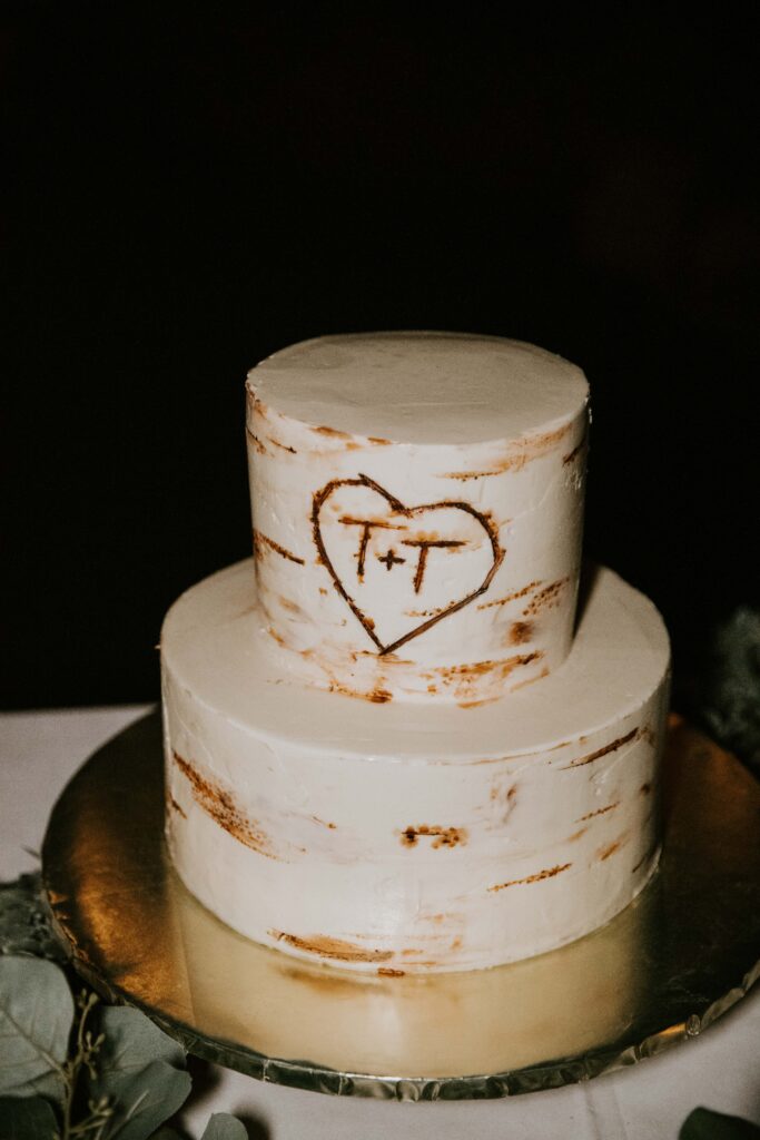 woodsy themed wedding cake