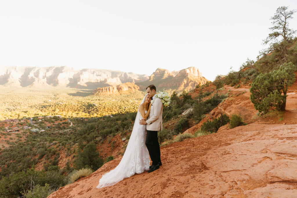 Sedona wedding venues airport lookout